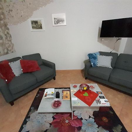 Dimora Donna Carmela Apartment Napoli Ngoại thất bức ảnh
