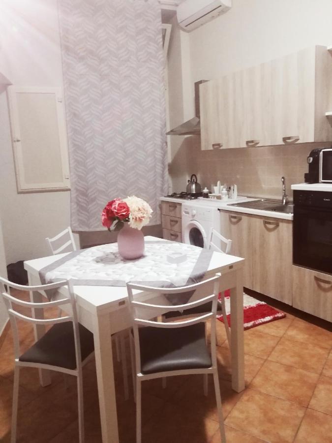 Dimora Donna Carmela Apartment Napoli Ngoại thất bức ảnh