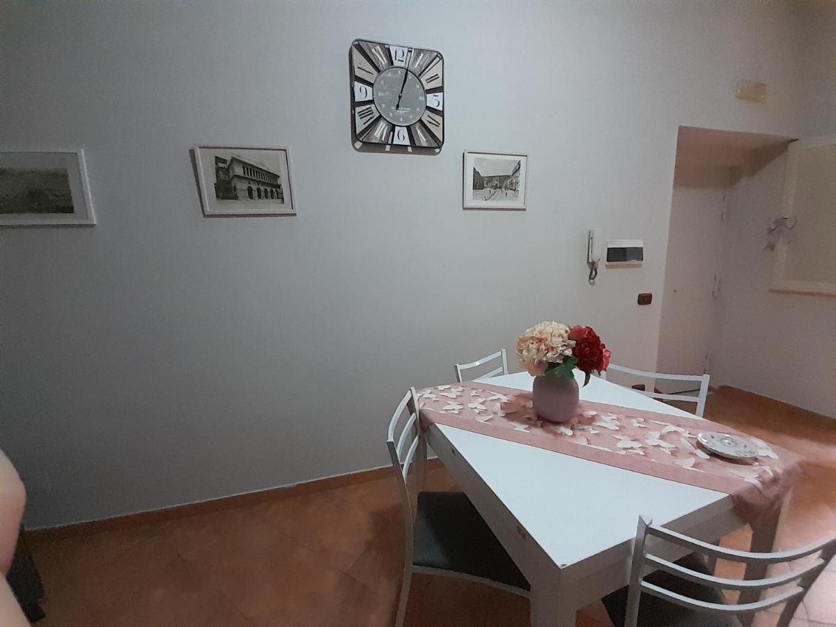 Dimora Donna Carmela Apartment Napoli Ngoại thất bức ảnh