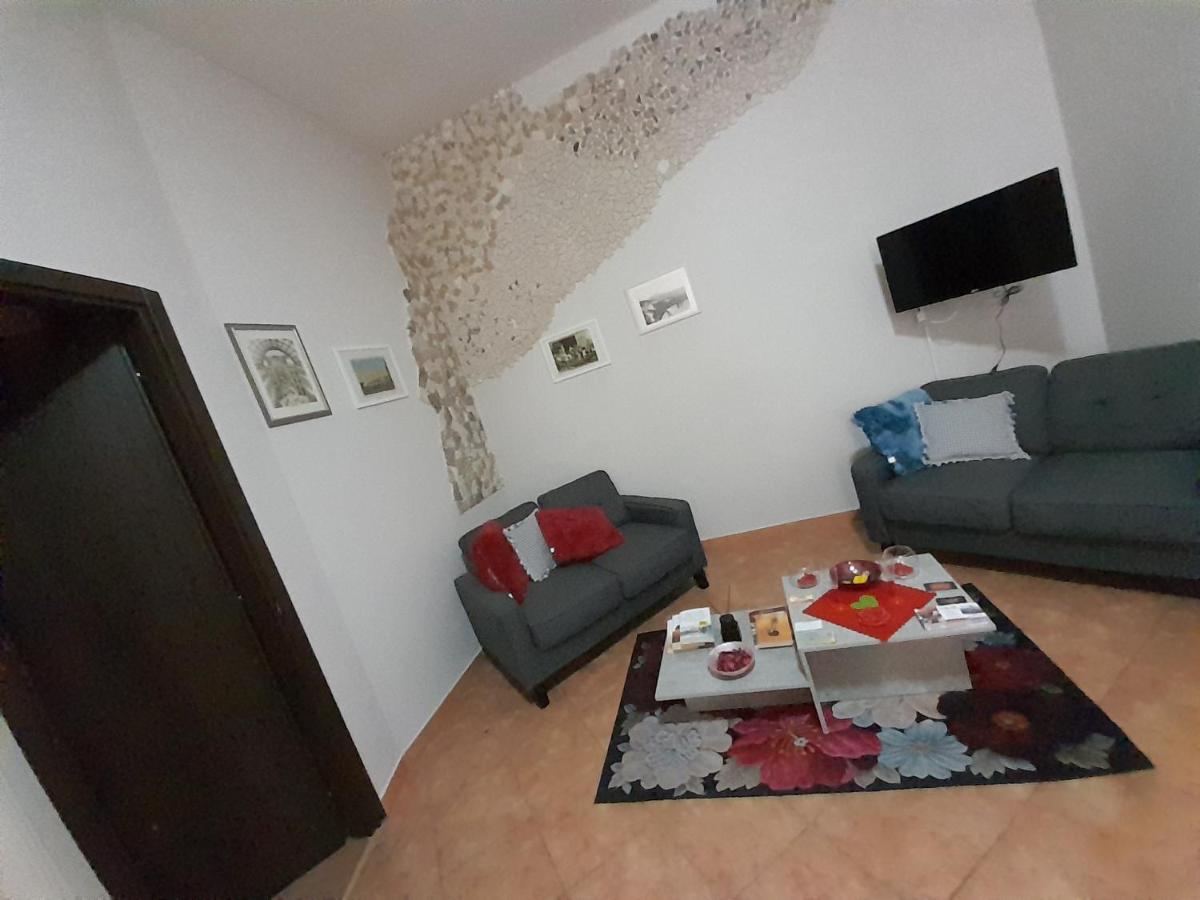Dimora Donna Carmela Apartment Napoli Ngoại thất bức ảnh